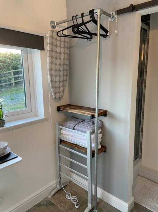 Adorable Bedsit For You, Partner And Your Pet! Stepaside  Luaran gambar
